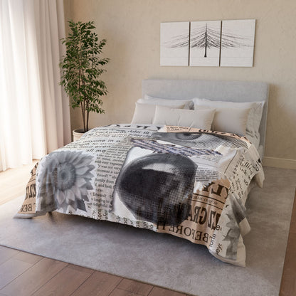 Artistic Polyester Blanket with Newspaper Design, Cozy Throw Blanket for Home Decor, Unique Gift for Art Lovers, Soft Bedspread, Warm [...]